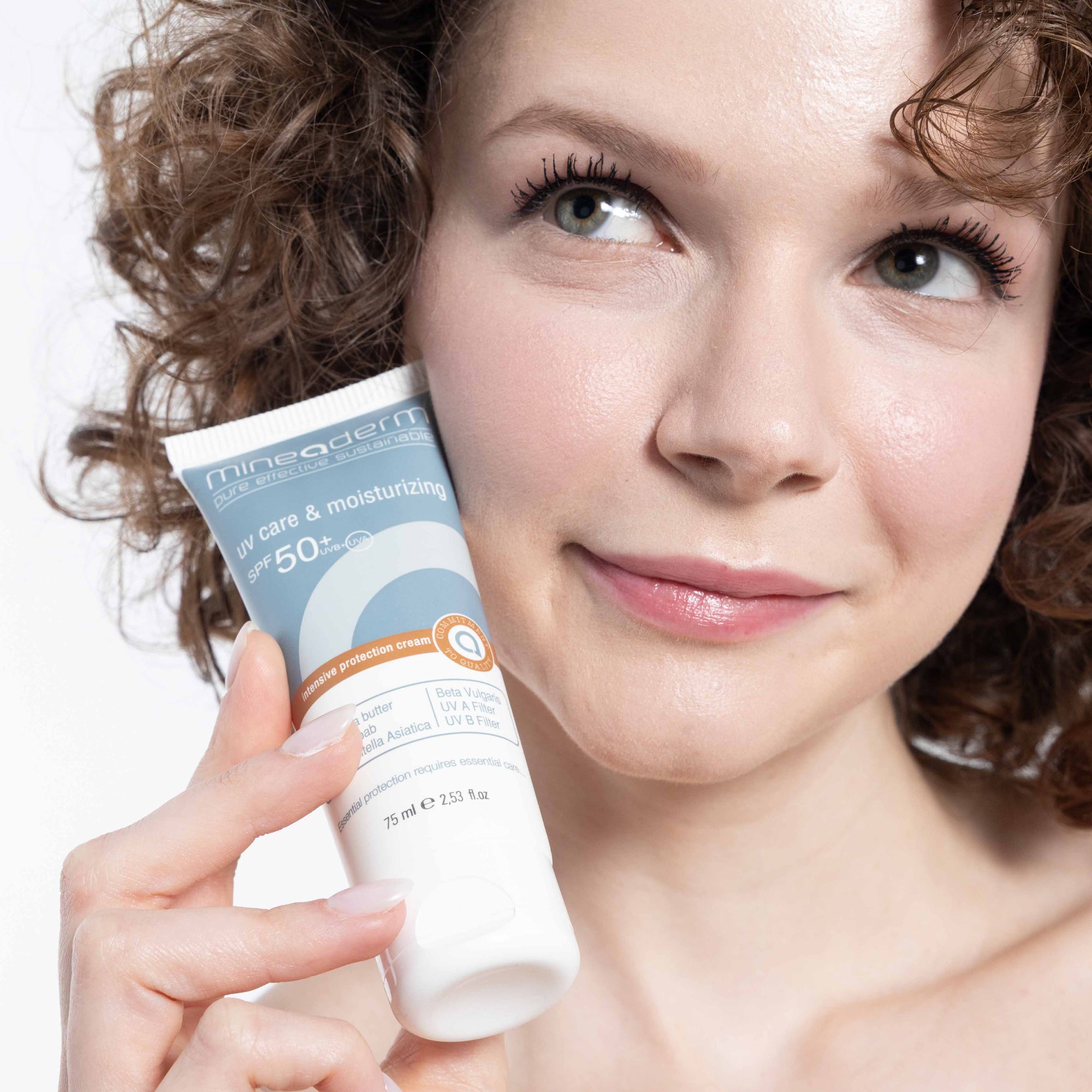 UV CARE & MOISTURIZING CREAM SPF 50+